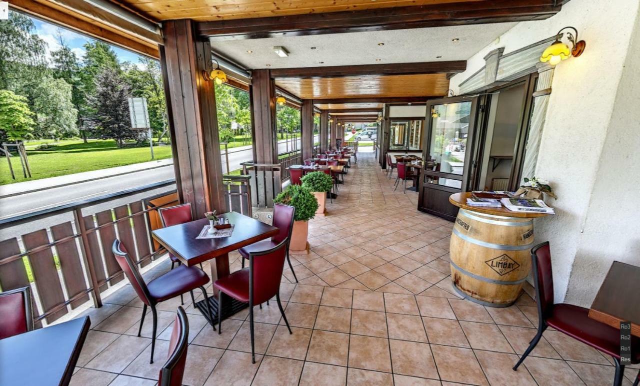 Hotel Tripic, Restaurant And Pizzeria Бохинь Экстерьер фото